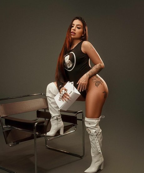 MC Mirella
