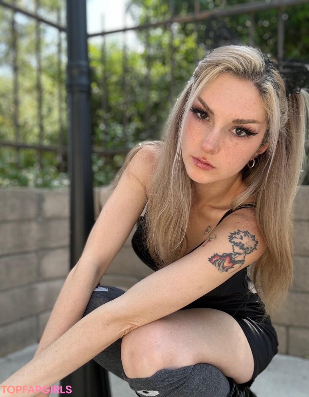 Foto desnuda filtrada de OnlyFans de Busy B Asmr #1384