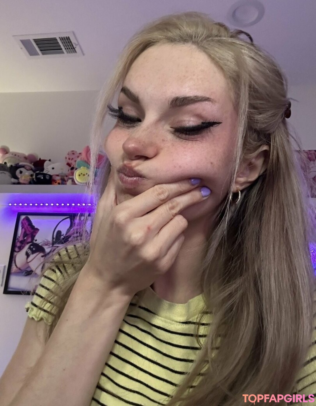 Foto desnuda filtrada de OnlyFans de Busy B Asmr #1422