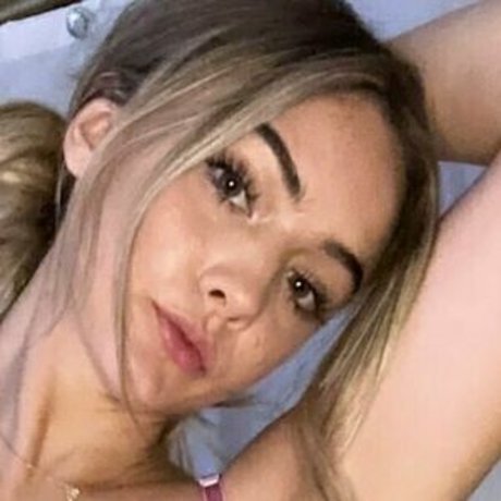 Foto desnuda filtrada de OnlyFans de Officialsmwea