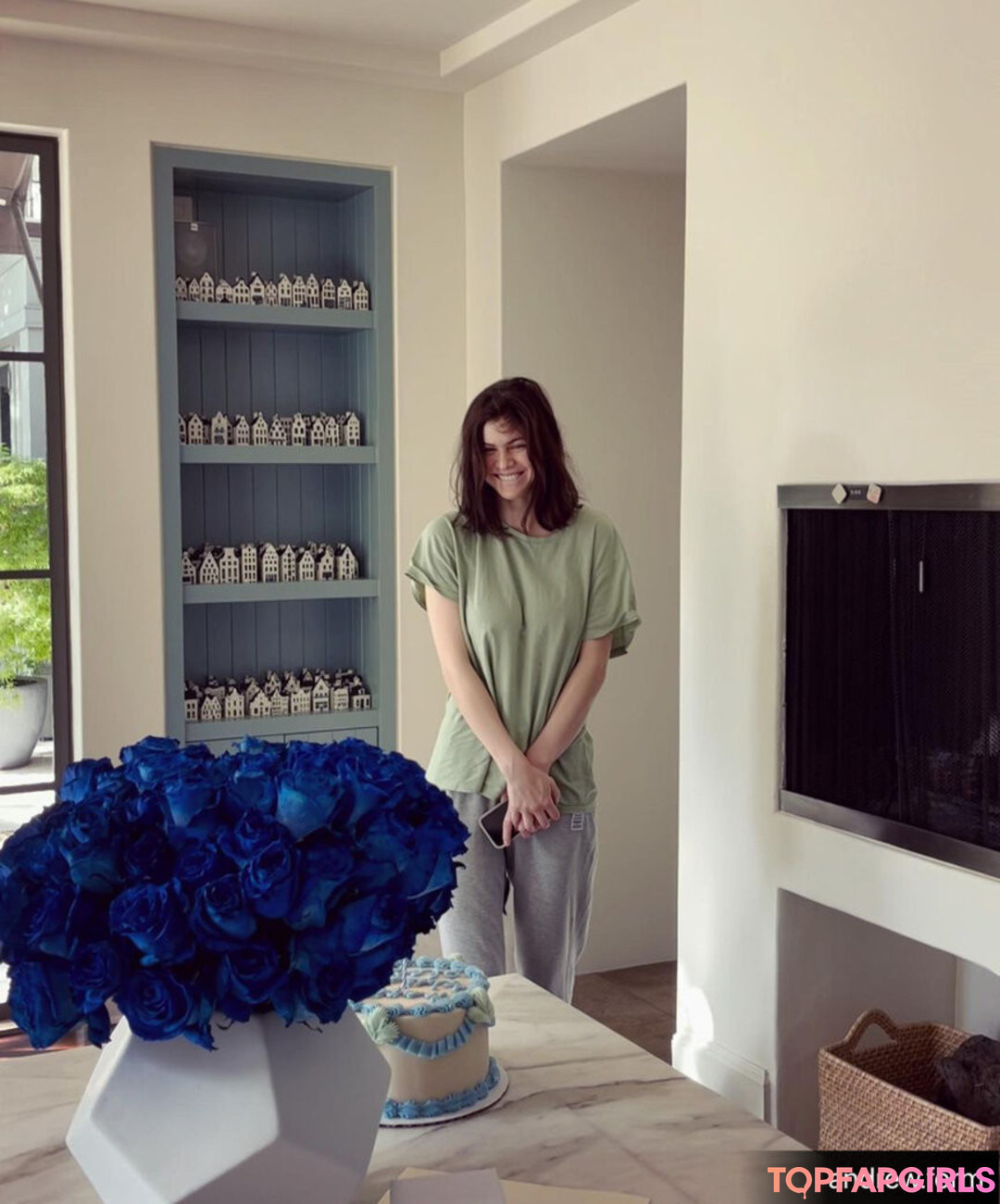 Foto desnuda filtrada de OnlyFans de Alexandra Daddario #1315