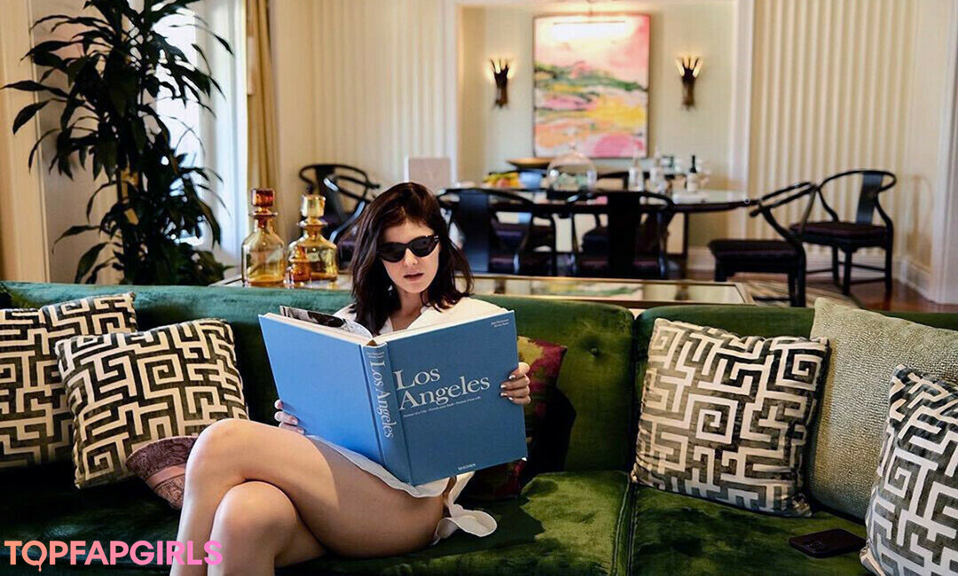 Foto desnuda filtrada de OnlyFans de Alexandra Daddario #1547