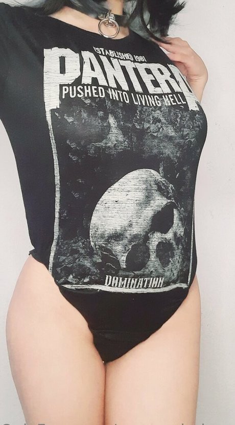 Foto desnuda filtrada de OnlyFans de Emmadarkmetal