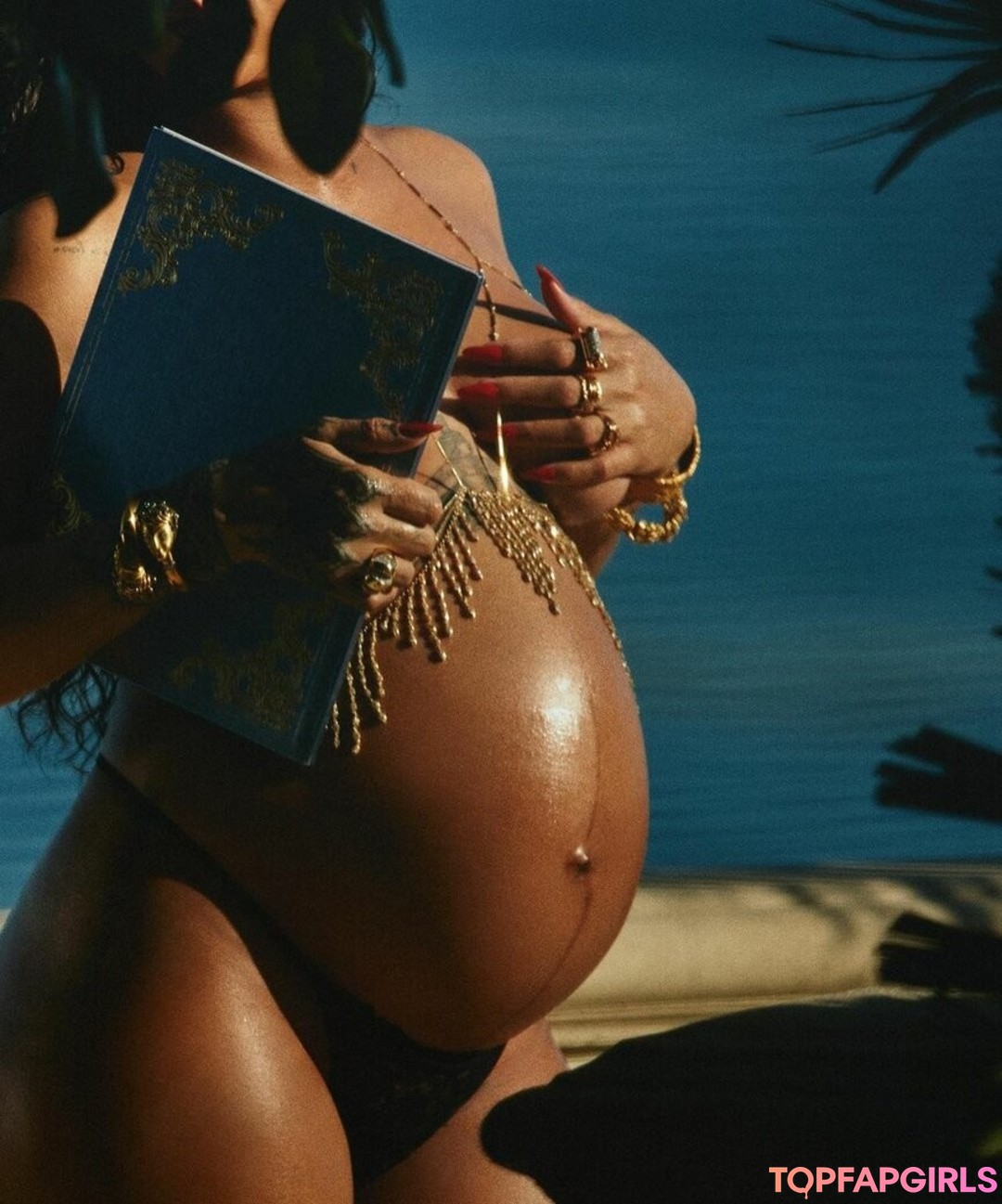 Foto desnuda filtrada de OnlyFans de Rihanna #1067