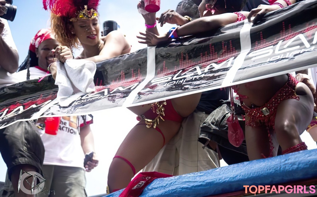 Foto desnuda filtrada de OnlyFans de Rihanna #1391