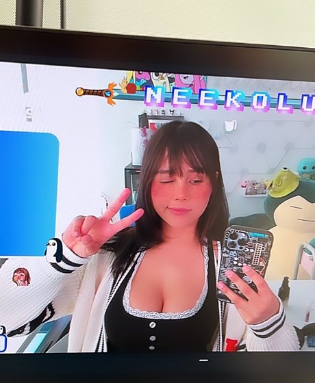 Neekolul Foto desnuda filtrada de OnlyFans de Neekolul #91