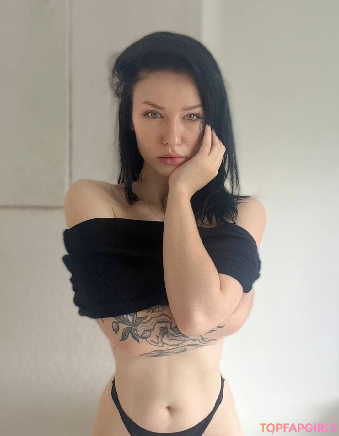 Foto desnuda filtrada de OnlyFans de Innervus #1172