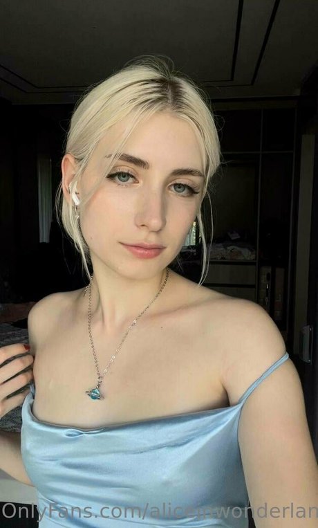 Aliceinwonderland_xo