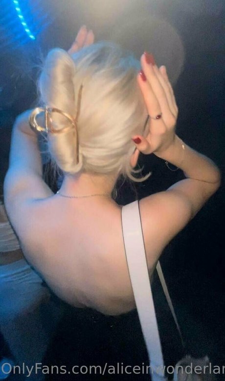 Aliceinwonderland_xo