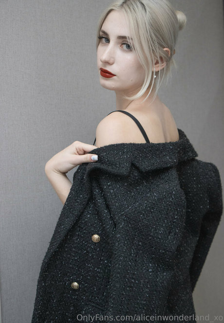 Aliceinwonderland_xo