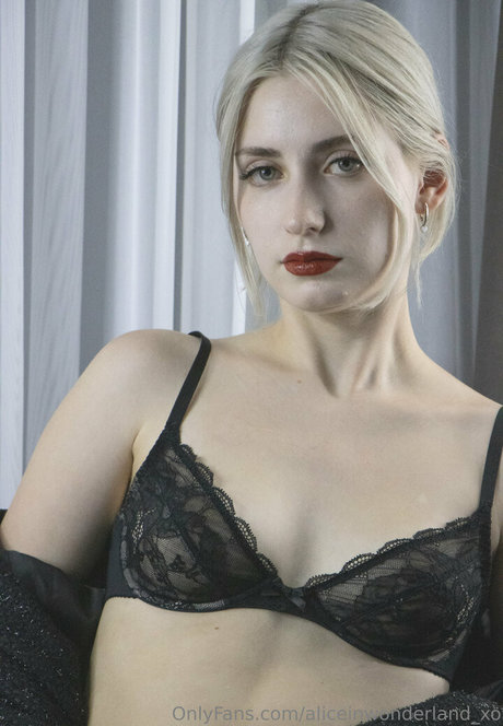 Aliceinwonderland_xo