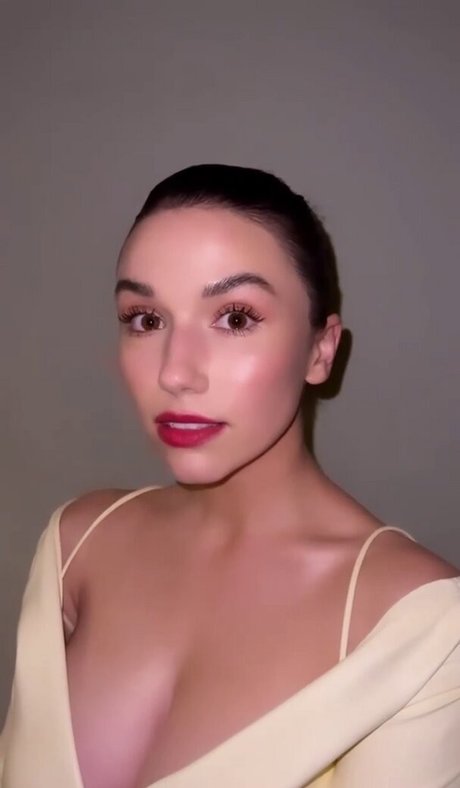 Grace Caroline Currey