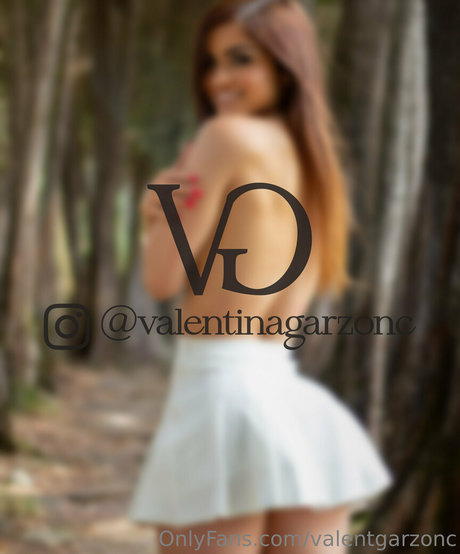 Foto desnuda filtrada de OnlyFans de Valentgarzonc