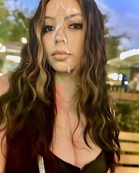 Foto desnuda filtrada de OnlyFans de Adeptthebest