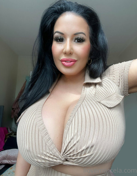 Latinamilfnyc
