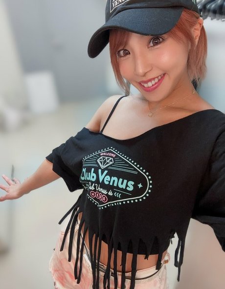 Mina Shirakawa