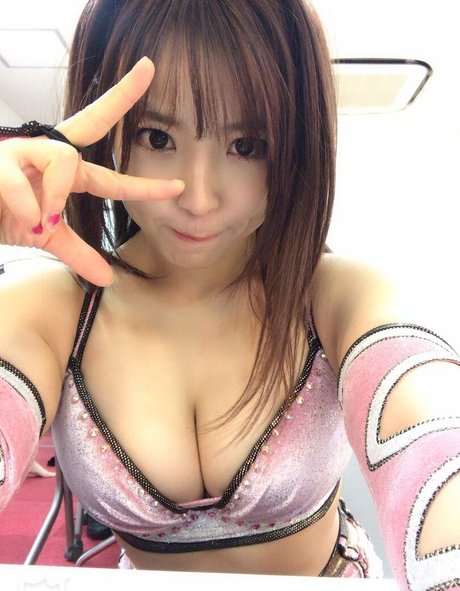 Foto desnuda filtrada de OnlyFans de Mina Shirakawa