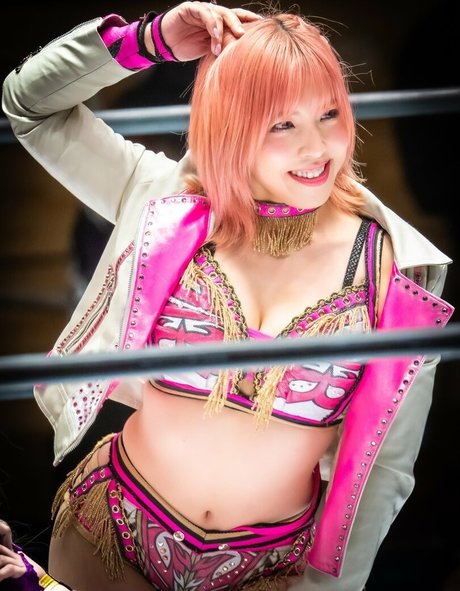 Mina Shirakawa