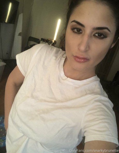 Snarkybrunette