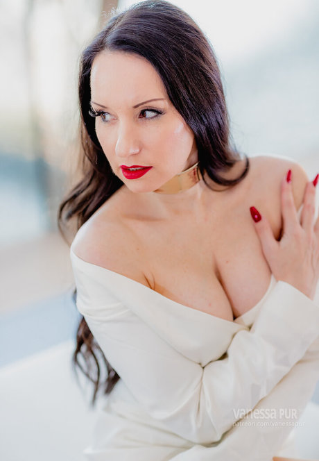 Vanessa Pur
