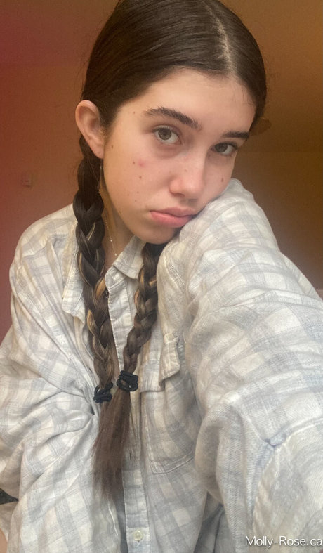 Itsmollyyyrose_again