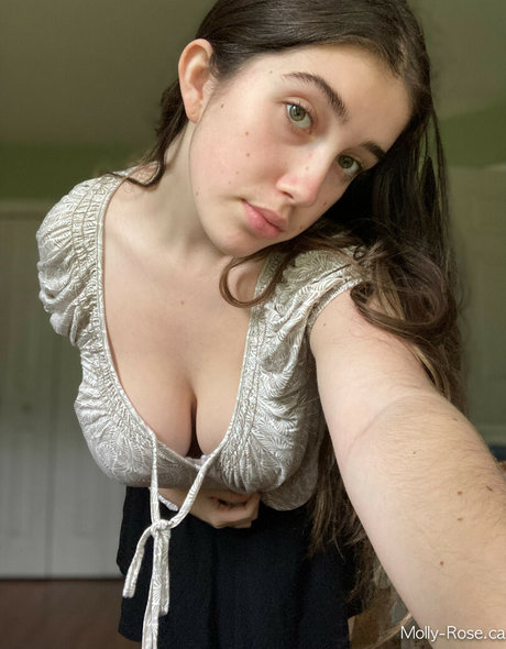 Itsmollyyyrose_again