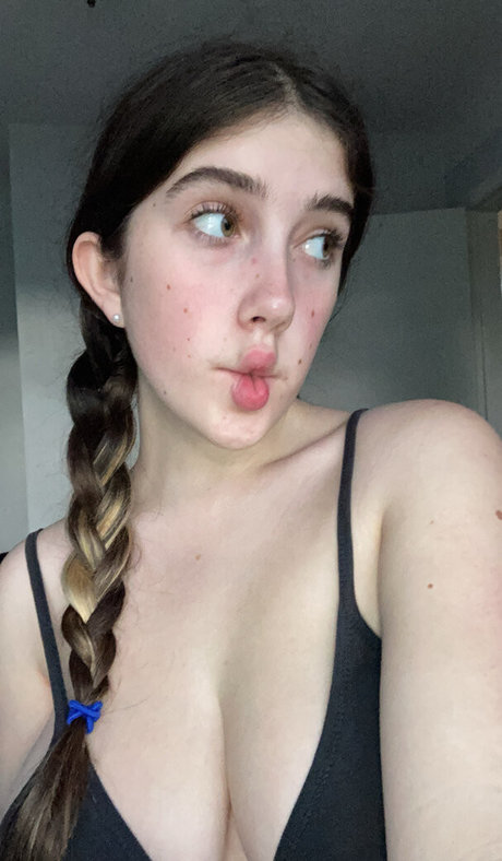 Itsmollyyyrose_again