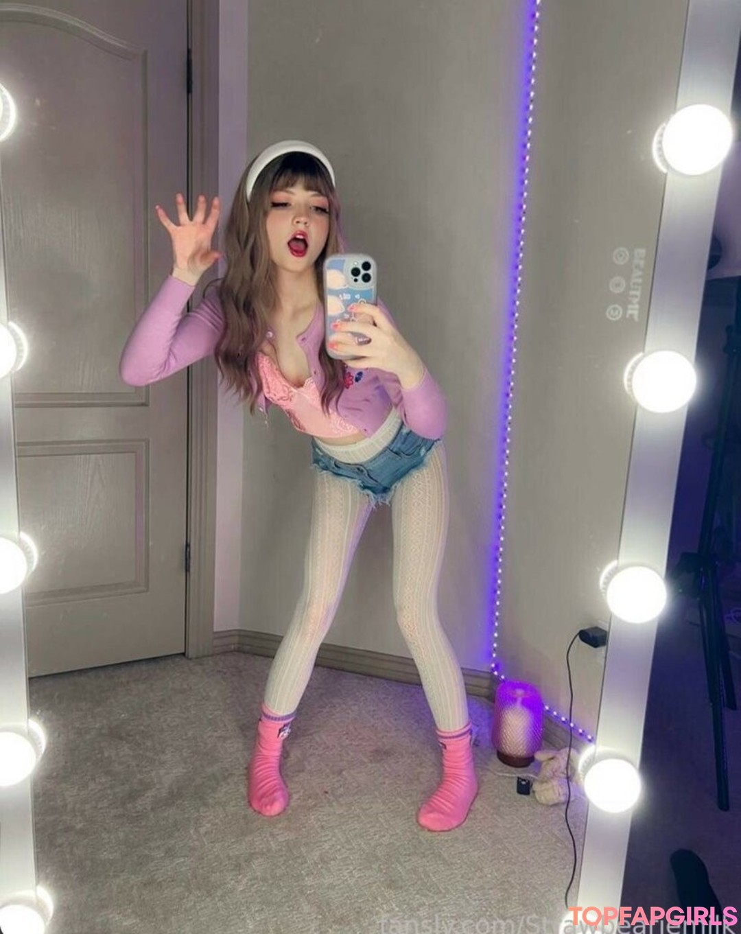 Foto desnuda filtrada de OnlyFans de Strawbeariemilkk #1640