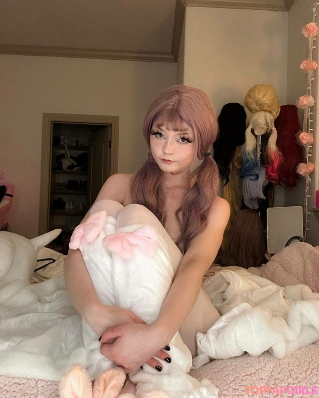 Foto desnuda filtrada de OnlyFans de Strawbeariemilkk #1932