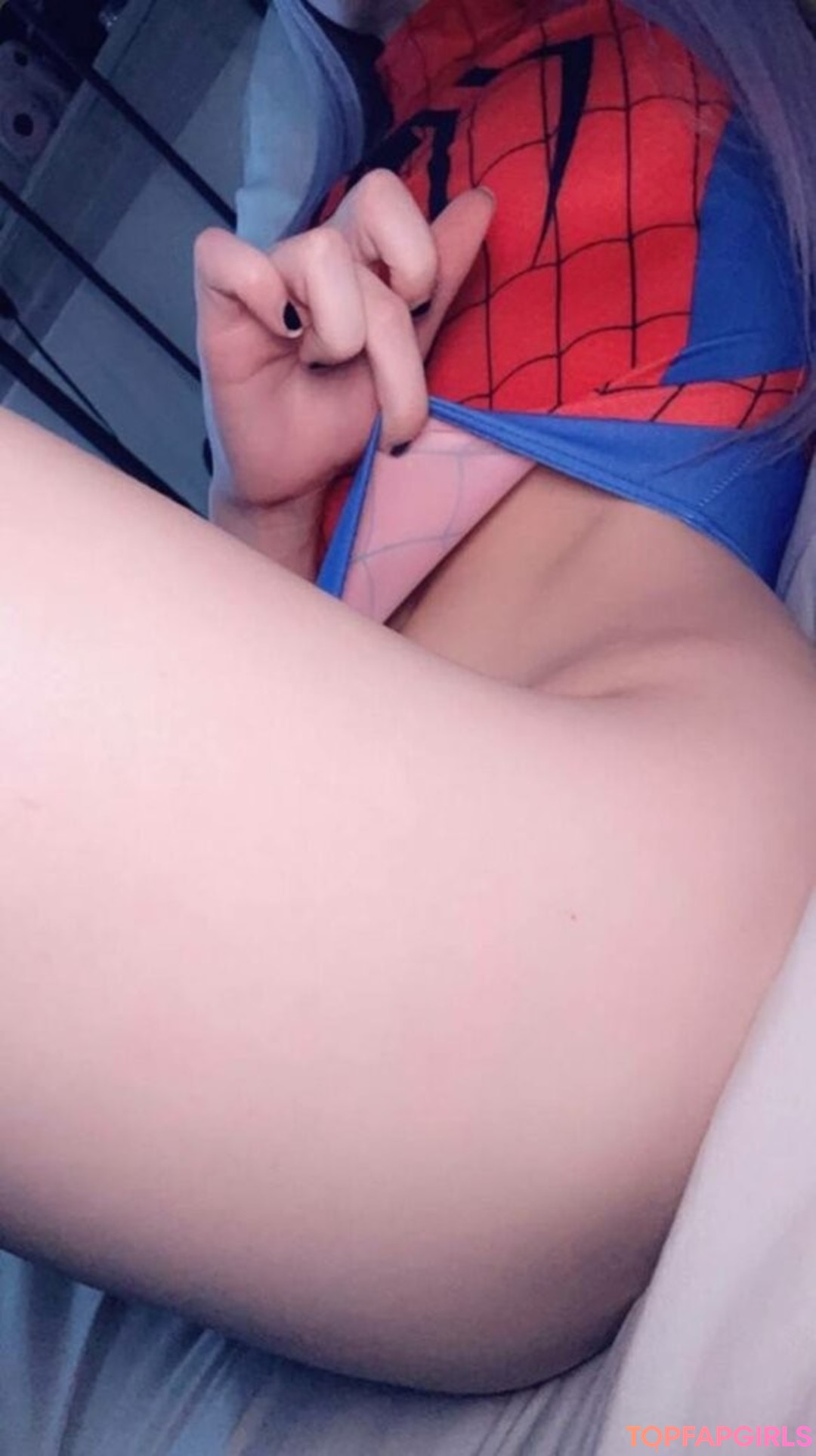 Foto desnuda filtrada de OnlyFans de Strawbeariemilkk #2077