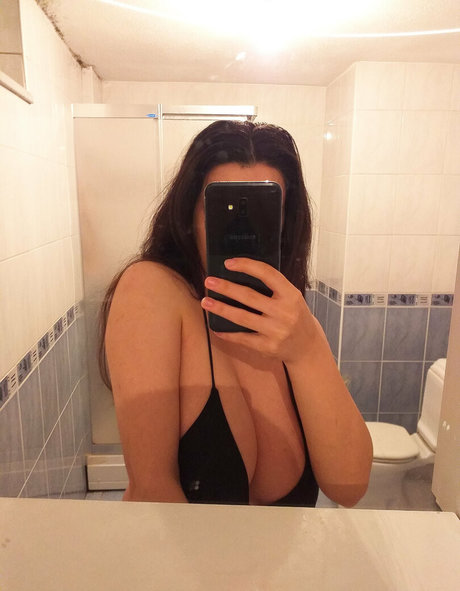 Foto desnuda filtrada de OnlyFans de Merve Damla