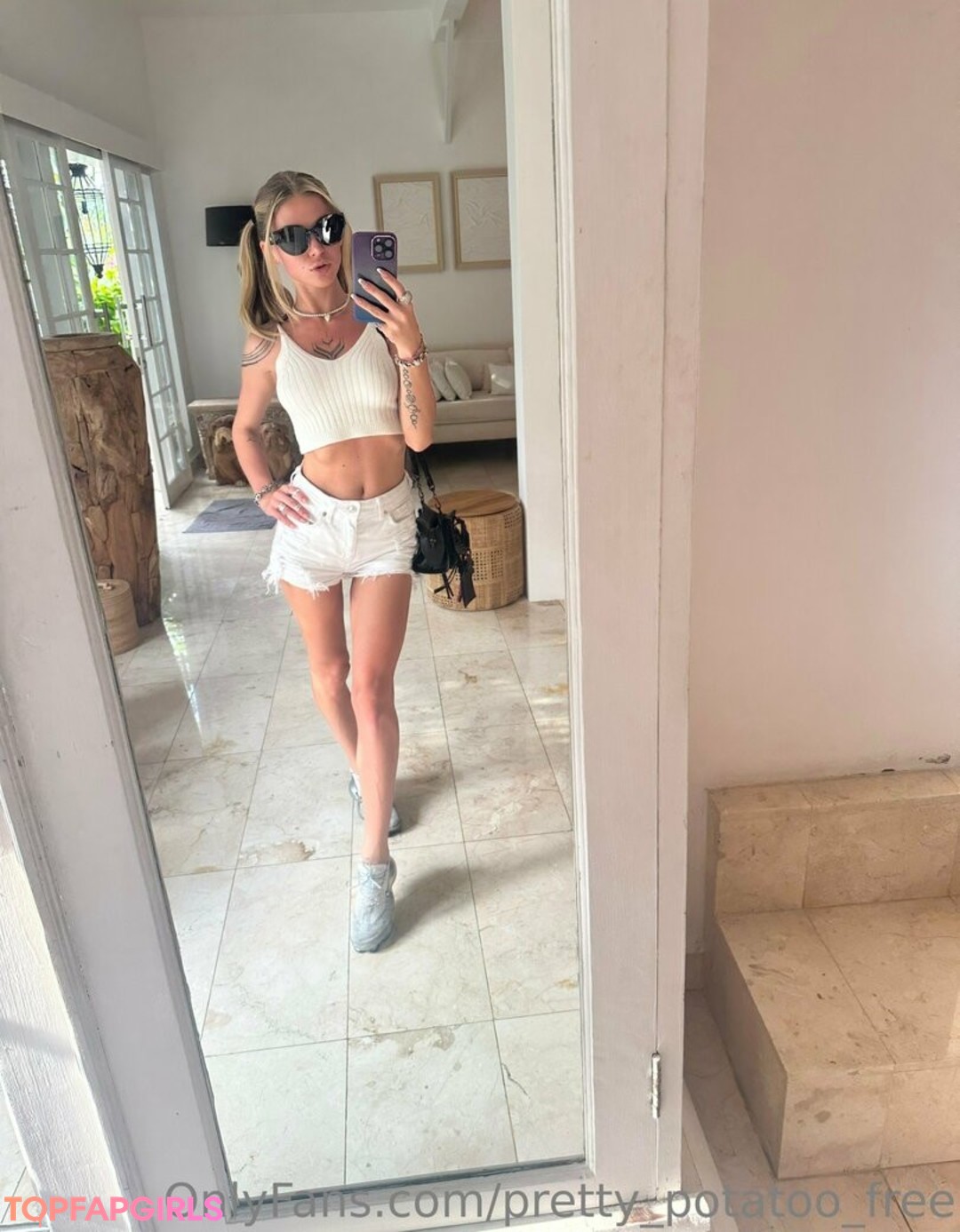 Foto desnuda filtrada de OnlyFans de Prettiest Potato #1068