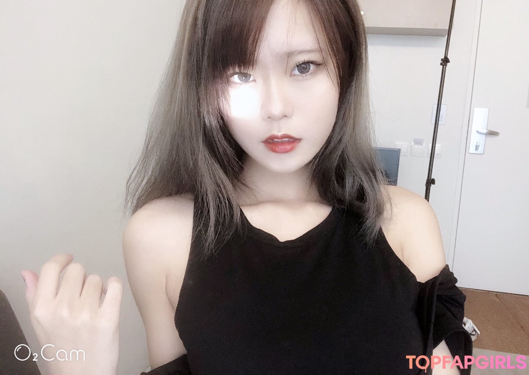 Foto desnuda filtrada de OnlyFans de Yuuno #1059