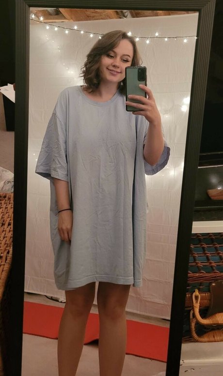 Foto desnuda filtrada de OnlyFans de Midnight Vulpi