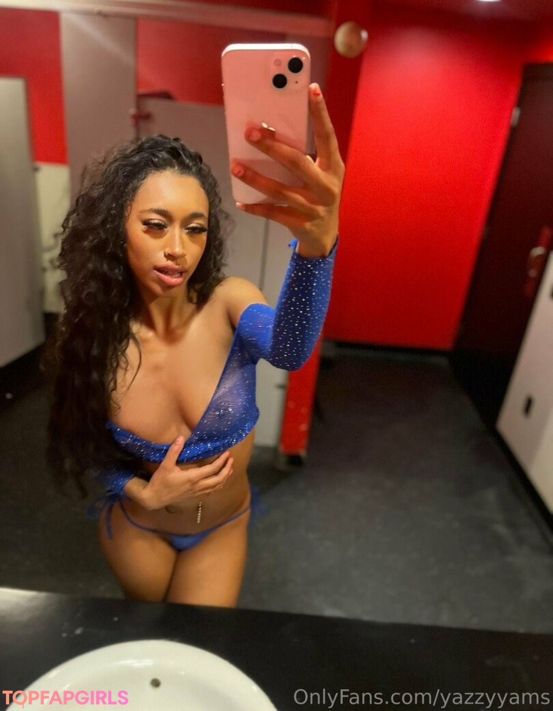 Foto desnuda filtrada de OnlyFans de Yazzyyams #1012