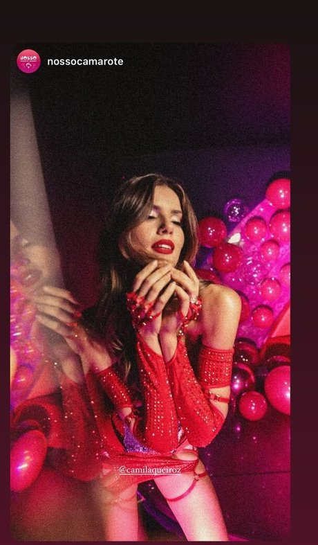 Camila Queiroz