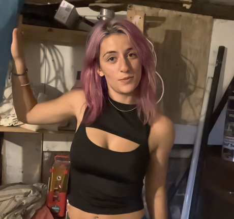 Foto desnuda filtrada de OnlyFans de Miss Manganese Asmr