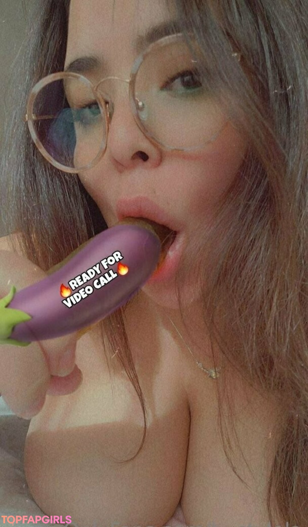 Foto desnuda filtrada de OnlyFans de Bustylola #1044