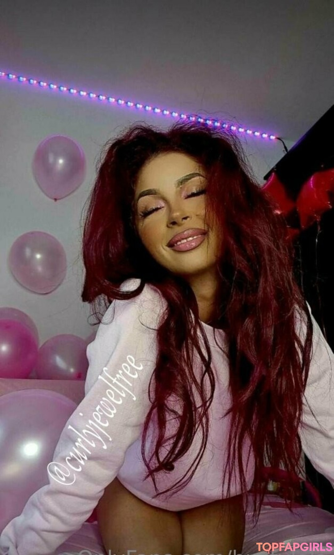 Foto desnuda filtrada de OnlyFans de Bustylola #1134