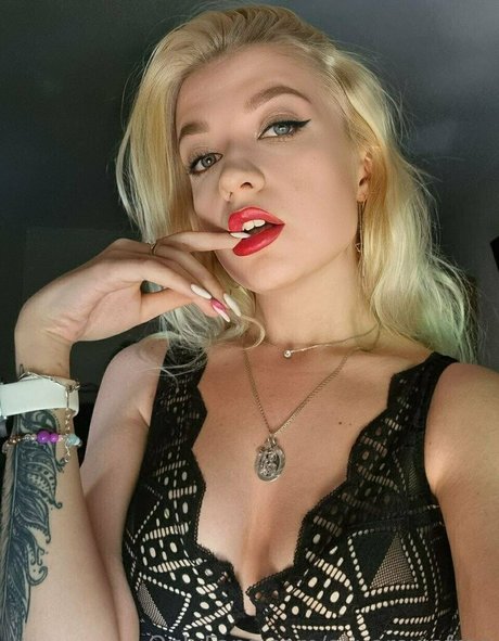 Aliyarowefree Foto desnuda filtrada de OnlyFans de Aliyarowefree #2