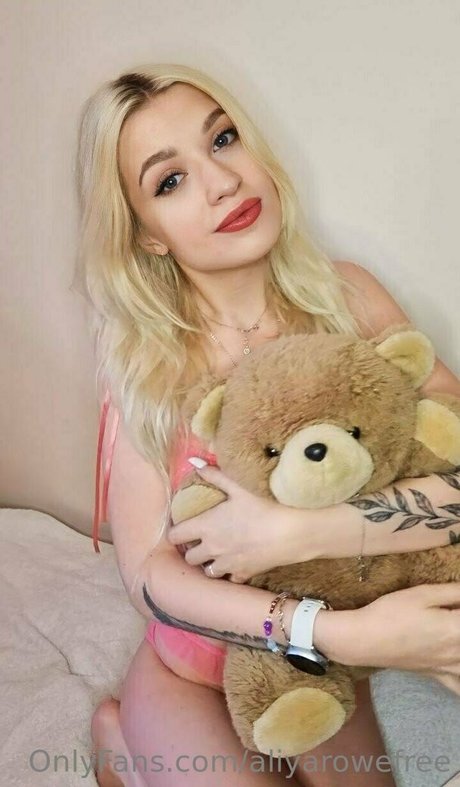 Aliyarowefree Foto desnuda filtrada de OnlyFans de Aliyarowefree #33