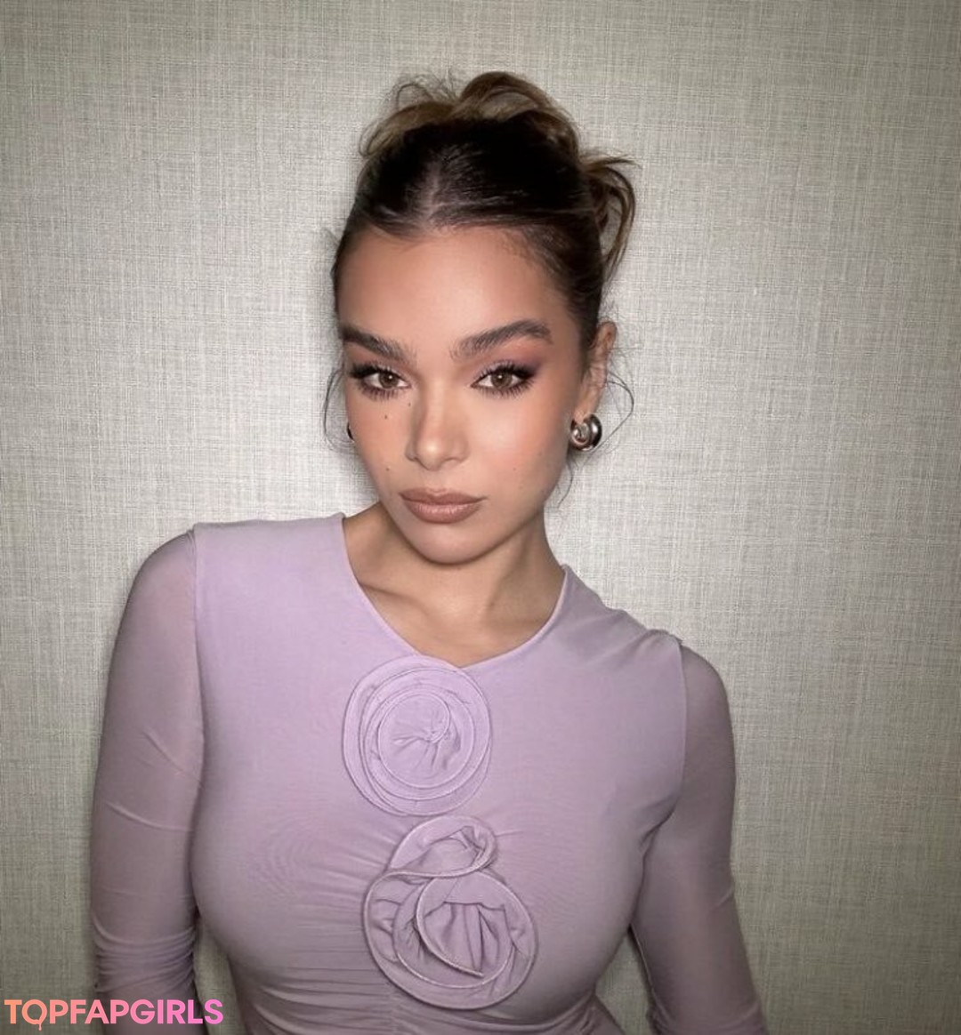 Foto desnuda filtrada de OnlyFans de Hailee Steinfeld #1018