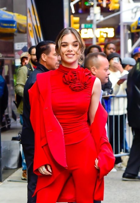 Hailee Steinfeld