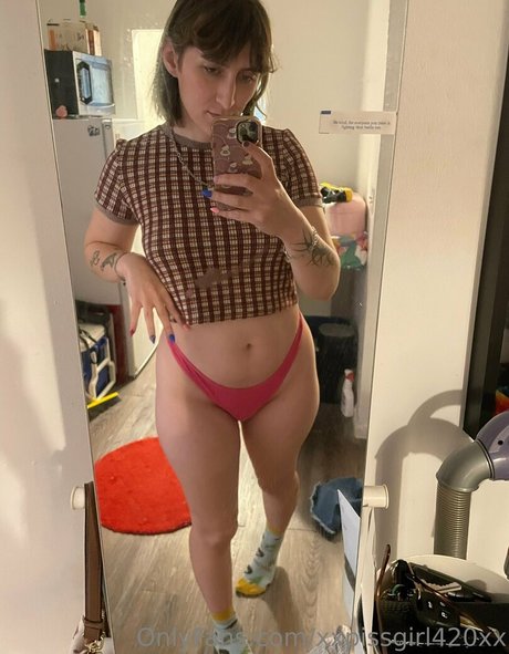 Xxpissgirl420xx