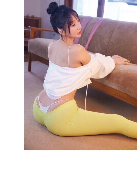 Foto desnuda filtrada de OnlyFans de Dayeosin E