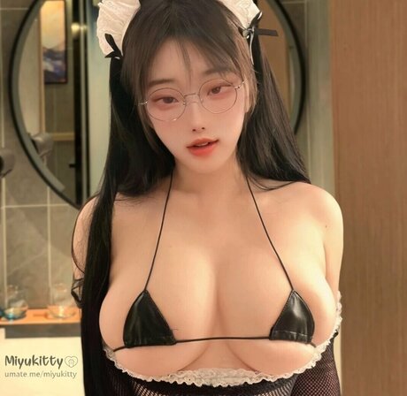 Foto desnuda filtrada de OnlyFans de Miyu Kitty