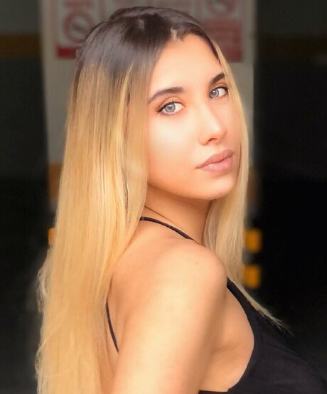 Foto desnuda filtrada de OnlyFans de Elif Karaarslan