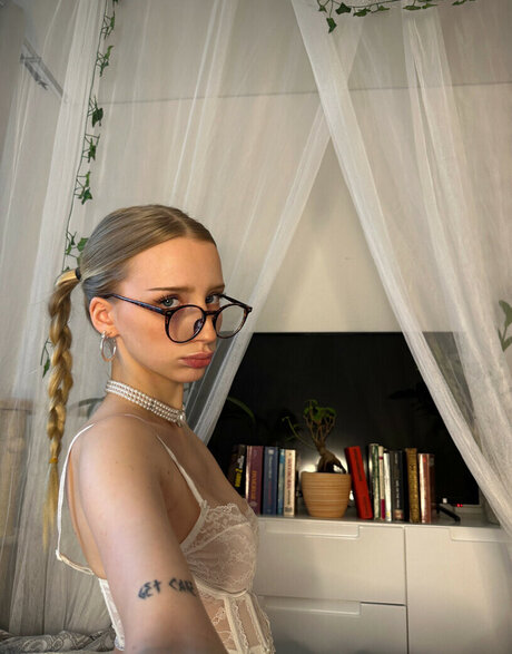 Foto desnuda filtrada de OnlyFans de Charlottteeee