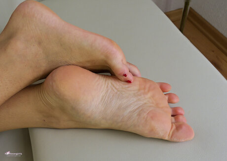 Footlovegirls