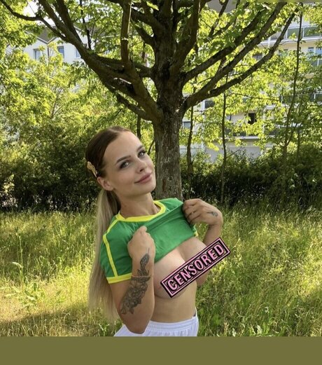 Lara Bttn